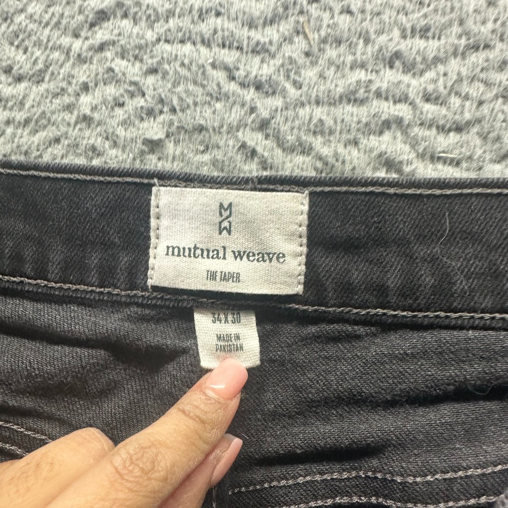 Mutual Weave Jeans Mens 34x30 Black Cotton Denim Tapered Workwear Faded Travel - Picture 3 of 9